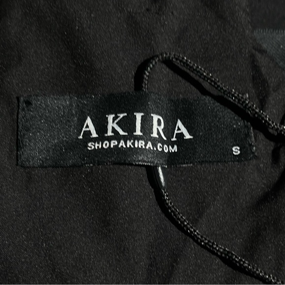 Elegant Black Bow-Embellished Dress - Picture 7 of 8